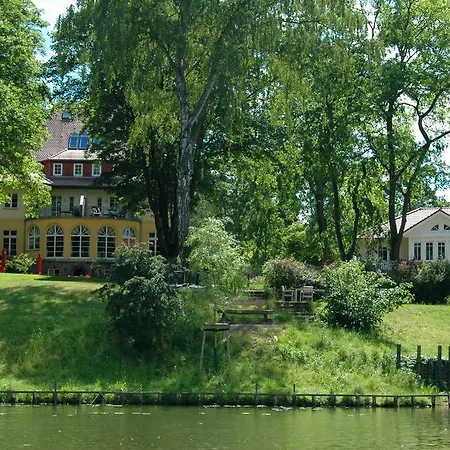Отель Landhaus Himmelpfort Am See 4*